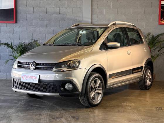 VOLKSWAGEN CROSSFOX 1.6 MI FLEX 8V 4P MANUAL VOLKSWAGEN CROSSFOX 1.6 MI FLEX 8V 4P MANUAL